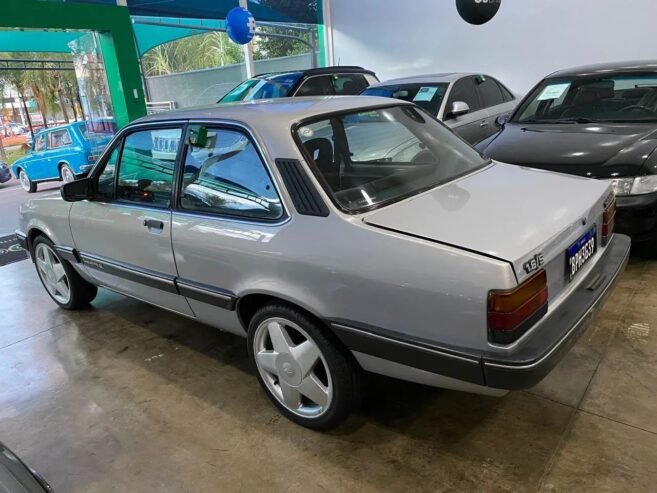 Chevette DL 1.6 Placa Preta 1993