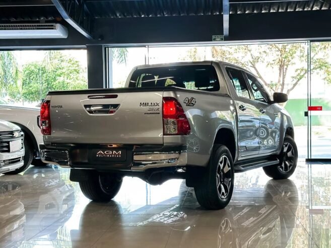 Toyota Hilux 2.8 Srx 4X4 Cd 16V Diesel 4P Automático